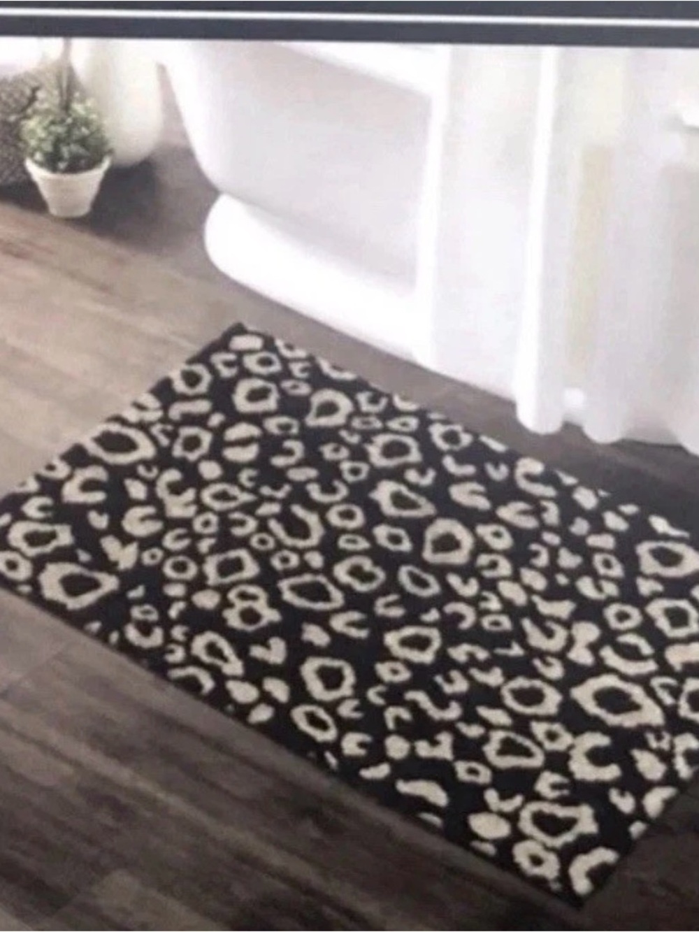 Rachel Zoe Black Tan Cheetah Leopard Animal Print Bath Rug 17” x 24” New